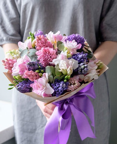 Бесплатная доставка цветов в Болхове
